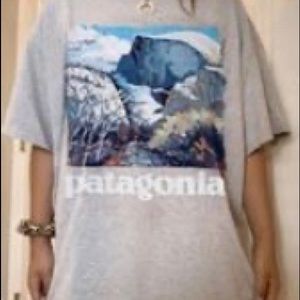 oversized graphic tee